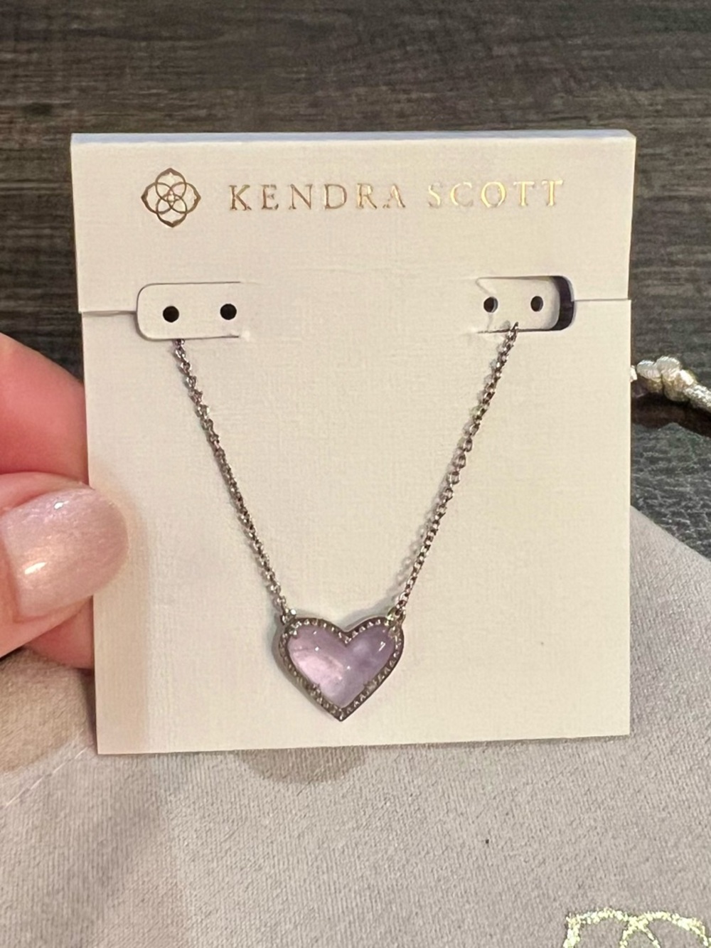Kendra Scott Ari Heart Necklace – Purple & Silver | Like New 🤍💜